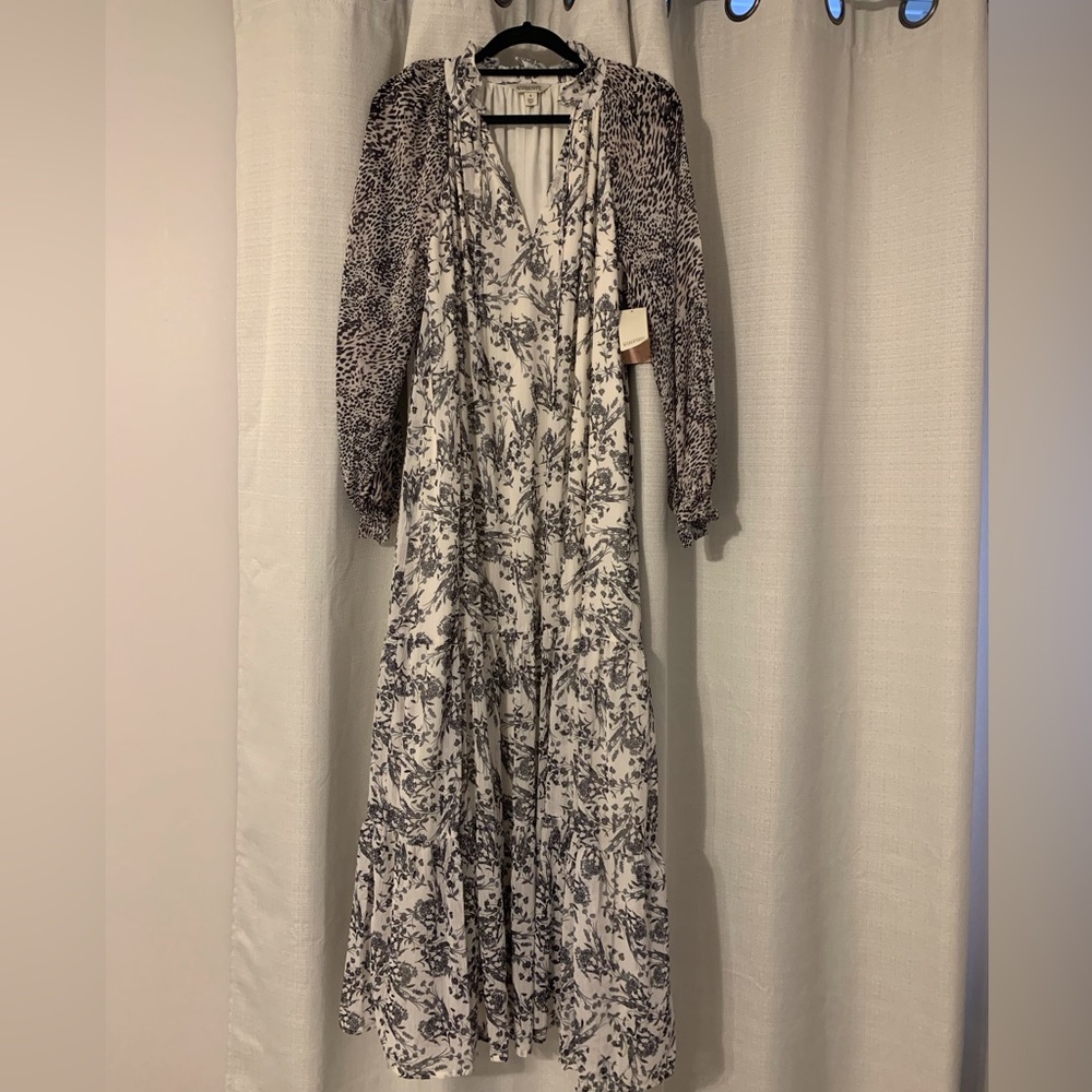 Destination Maternity Gorgeous Maxi Dress. Size small. A before and after dress